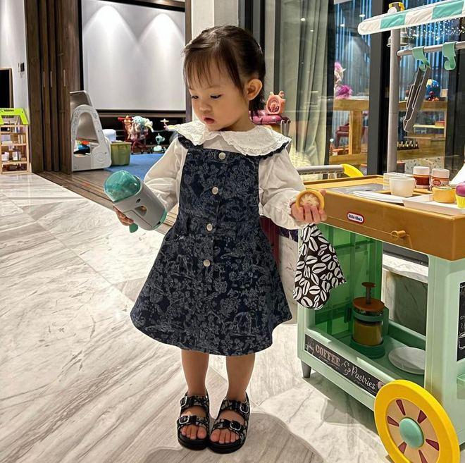 Sao Việt chiều con như thế nào? Nhìn phòng ái nữ đại gia Đức An và Cường Đô la mà choáng ngợp-8