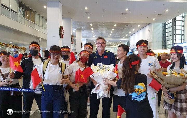 Cận cảnh khách sạn 5 sao đón đội tuyển Việt Nam tại Philippines-1