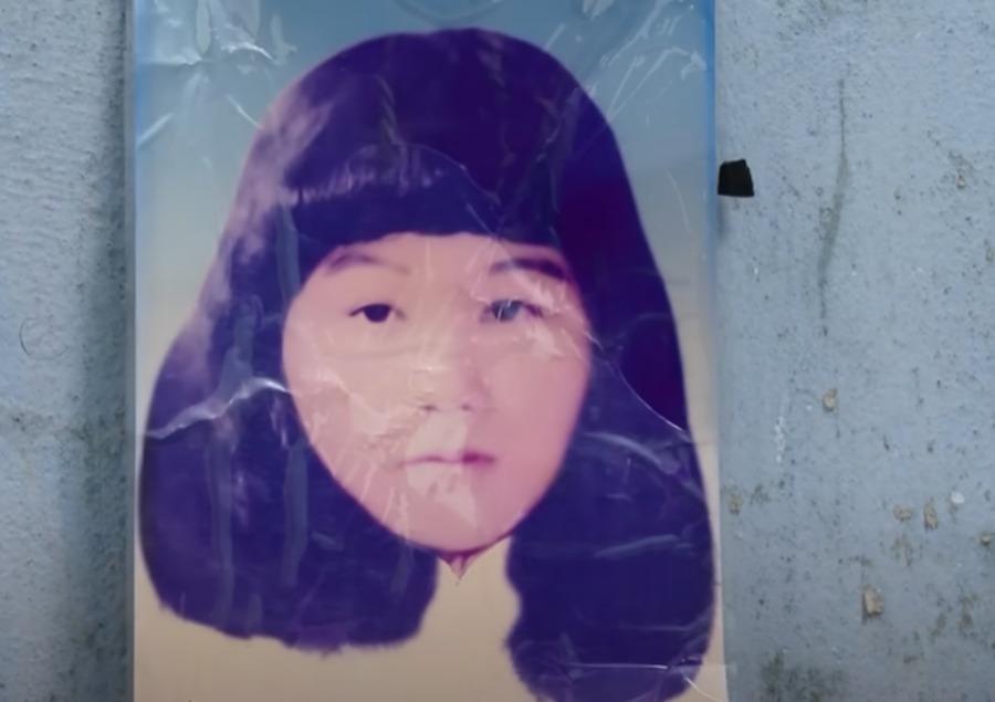 Danh tính 2 người phụ nữ trên bức ảnh treo ở phòng trọ ‘thằng Cò’ Đất phương Nam-2