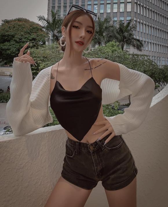 Tình tin đồn của Midu bất ngờ tung ảnh cưới bên cô gái lạ kèm dòng thông báo hết ế-5