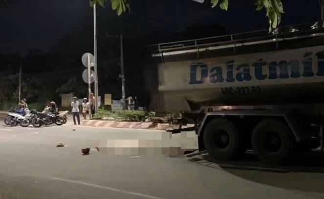 Hai phụ nữ bị xe bồn cán tử vong khi đi làm ca đêm-1