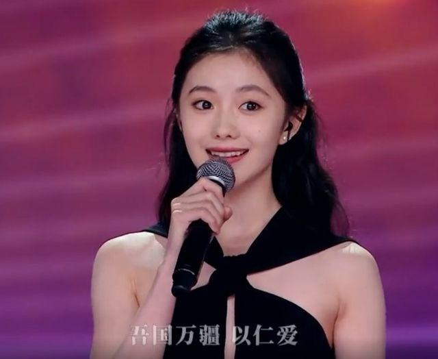 Trung Quốc mạnh tay với ca sĩ hát nhép, lừa dối khán giả-4