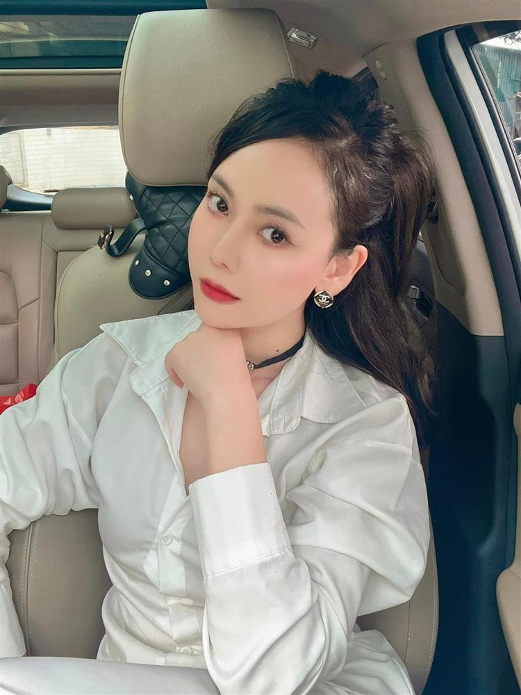 Chân dung chị đẹp vừa ly hôn bất ngờ thả thính trai đẹp Lâm Chúng Ta Của 8 Năm Sau-6