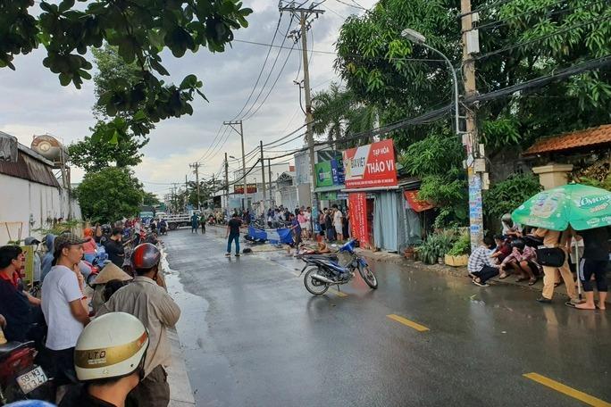 Tai nạn nghiêm trọng ở Hóc Môn, nam sinh nhìn thi thể bạn thân khóc nghẹn-2