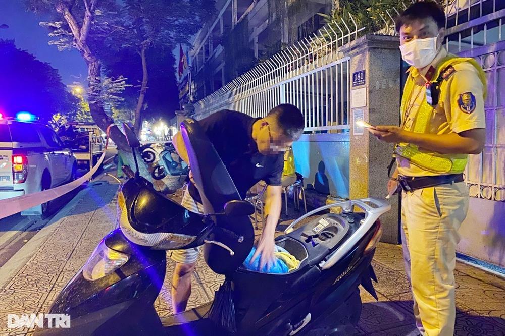 Tài xế vi phạm nồng độ cồn ở TPHCM: Phạt 7 triệu thì tôi bỏ luôn xe-1