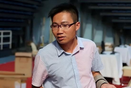 Chàng trai mất 13 năm thi đại học, hiện lương 13 triệu/tháng