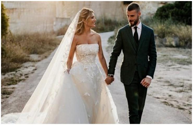 Loạt cầu thủ số hưởng, vợ giỏi giàu lại còn sở hữu đường cong bốc lửa vạn người mê-9