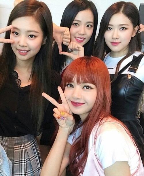 Vì sao việc công bố hợp đồng của BlackPink bị trì trệ?-1