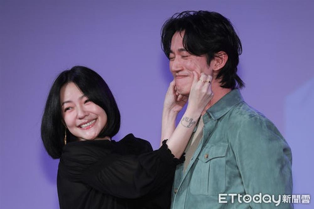 Bộ phim gây tranh cãi vì ghép đôi nữ chính với bạn diễn kém 23 tuổi-4