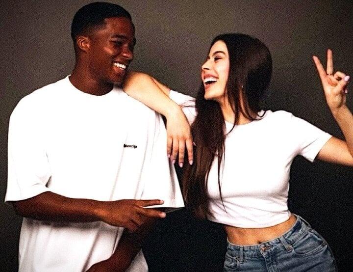 Ngắm mỹ nữ thành thạo 5 ngôn ngữ, chuyên dạy sao bóng đá nổi tiếng-6