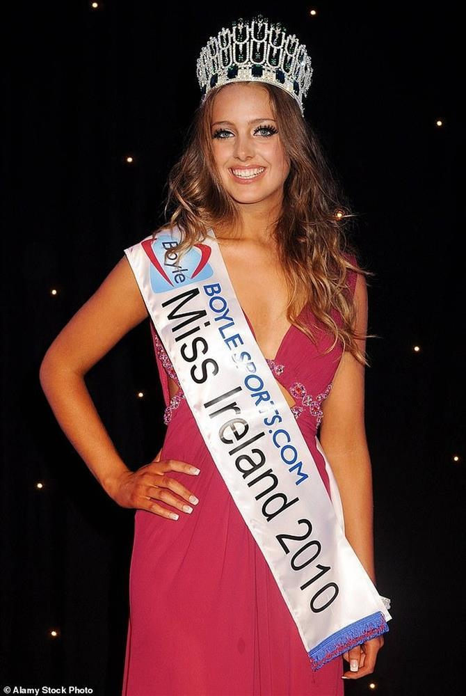 Hoa hậu và triệu phú bị chỉ trích vì hủy hoại thiên nhiên trong lễ cưới-2