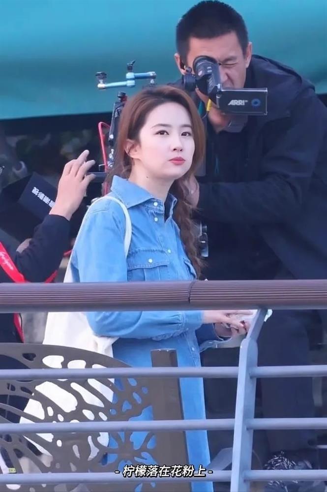 Lưu Diệc Phi trẻ đẹp đến ngỡ ngàng ở Câu Chuyện Hoa Hồng-4