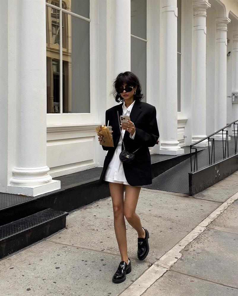 Blogger Mỹ chứng minh mua blazer đen là đỉnh cao tiết kiệm: 1 mẫu mix được 10 bộ-7