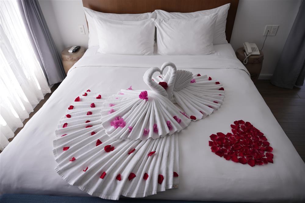 Bên nhau suốt 1 thập kỷ, cặp đôi sao Việt cưới lần nữa, cười không ngớt vì 2 cậu quý tử đòi có thêm em gái-10