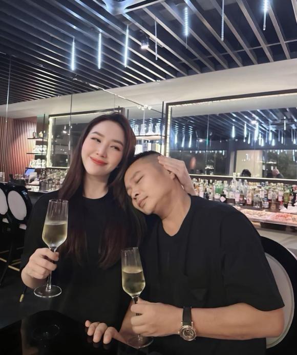 Vợ chồng Bảo Thy trốn con hẹn hò kỷ niệm 4 năm cưới, nhìn khung ảnh hạnh phúc biết ai là nóc nhà-3