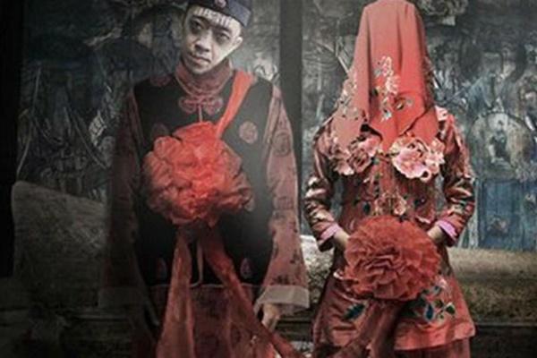 Cô gái quyết làm đám cưới ma để chăm sóc mẹ bạn trai quá cố-3