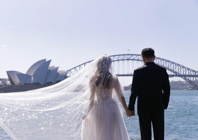 Vân Hugo và chồng doanh nhân hé lộ ngày cưới vào đầu năm 2024-2