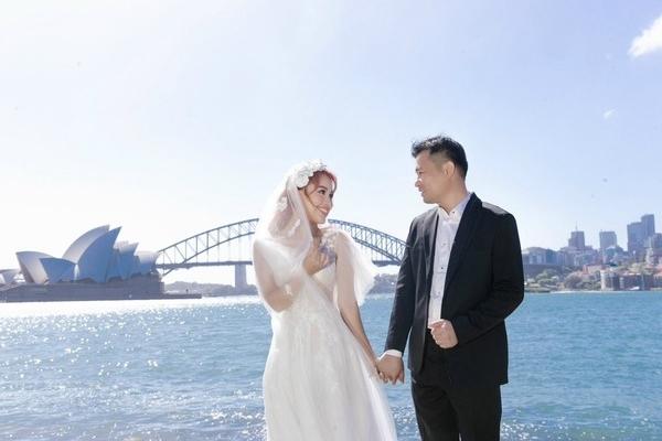 MC Vân Hugo: Công khai bị mất giọng và nhược thị, bạn trai liền rời đi-4