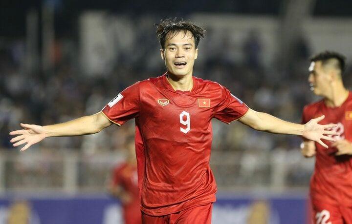 Văn Toàn, Đình Bắc lập công, tuyển Việt Nam thắng Philippines-1