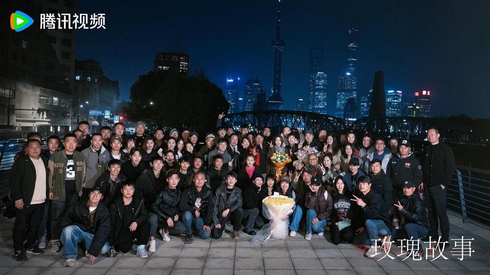 Tiệc đóng máy Câu Chuyện Hoa Hồng, Lưu Diệc Phi làm điều này vừa khoe khéo giàu sang lại vừa được khen tinh tế-2