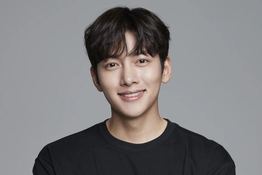 Ji Chang Wook: Mỹ nam màn ảnh Hàn đa tài được yêu mến-1
