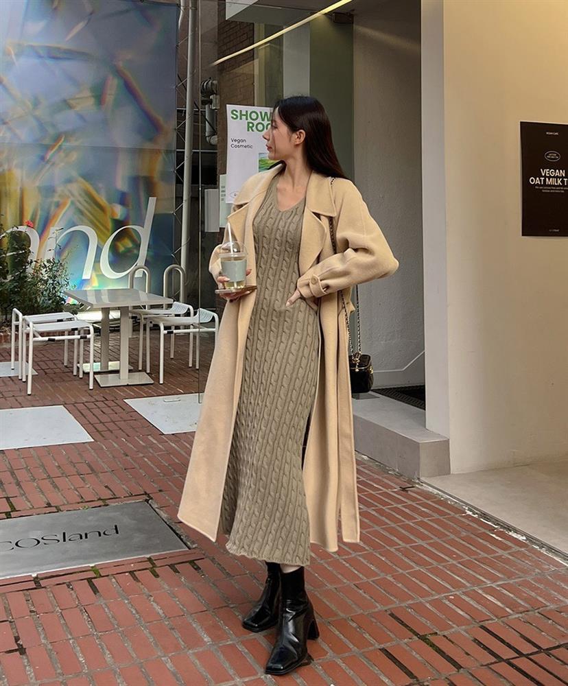 10 set váy len trẻ trung, sang trọng đáng tham khảo cho mùa lạnh-4