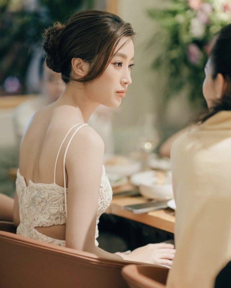 Đỗ Mỹ Linh nhanh chóng lấy lại vóc dáng sau sinh nhưng vẫn phải ‘lên đồ’ che nhược điểm như bao mẹ bỉm-3