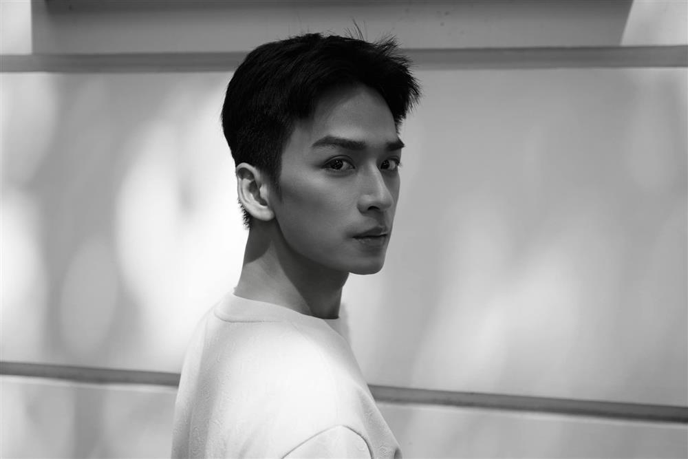 Thời trang tràn ngập hơi thở thanh xuân của nam phụ Chúng Ta Của 8 Năm Sau-1