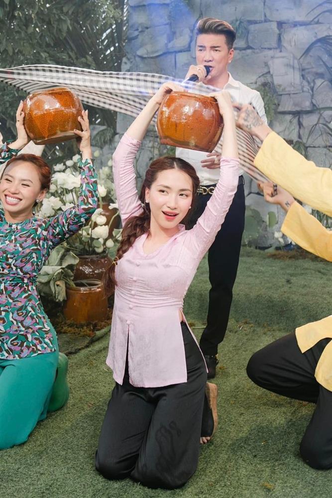 Hòa Minzy nhoi hết cỡ tại chuỗi cưới của cặp Puka - Gin Tuấn Kiệt-5