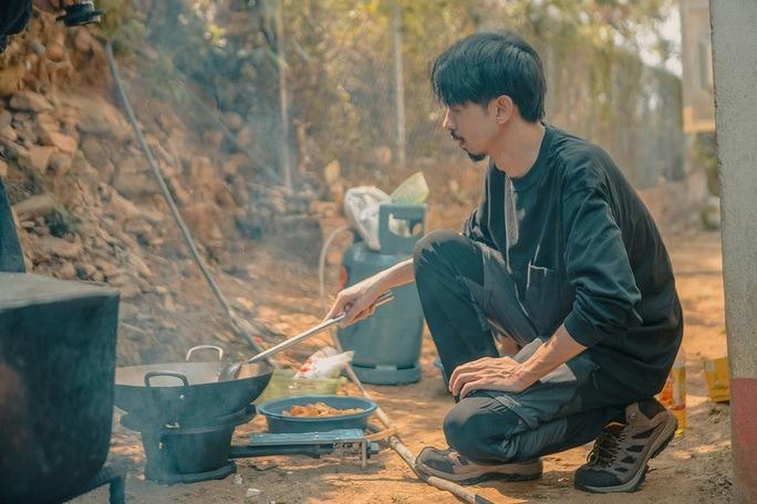 Đen Vâu nói với khán giả đừng có khen nữa...-3