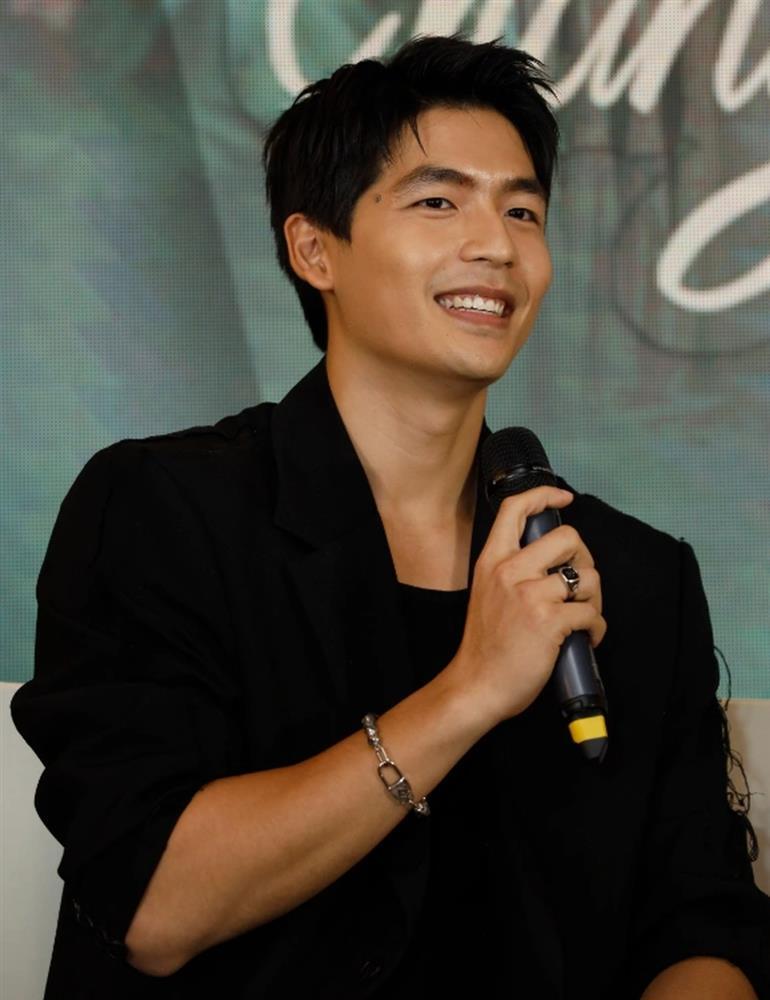 Nam chính cao 1m86 ấn tượng với phim Chúng Ta Của 8 Năm Sau là ai?-1