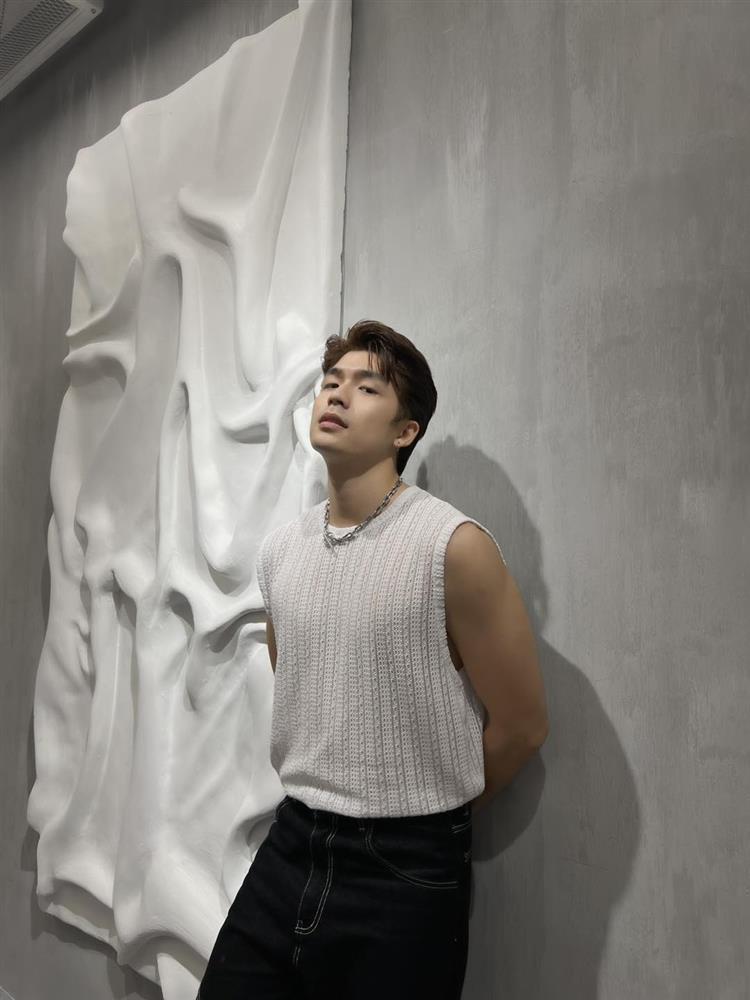 Nam chính cao 1m86 ấn tượng với phim Chúng Ta Của 8 Năm Sau là ai?-9