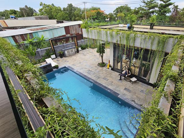 Sự trống trải trong căn nhà bỏ hoang ở Mỹ, đối lập biệt thự 35 tỷ của Quách Thành Danh tại Việt Nam-12