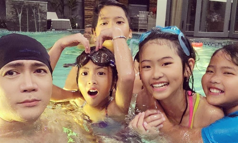 Sự trống trải trong căn nhà bỏ hoang ở Mỹ, đối lập biệt thự 35 tỷ của Quách Thành Danh tại Việt Nam-15