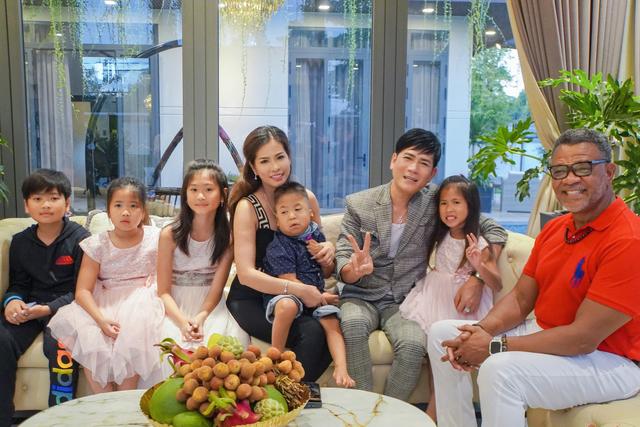 Sự trống trải trong căn nhà bỏ hoang ở Mỹ, đối lập biệt thự 35 tỷ của Quách Thành Danh tại Việt Nam-27