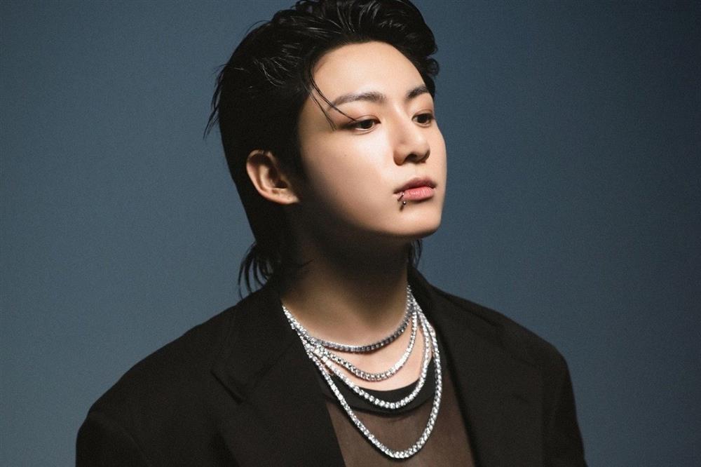 Vì sao album bị chê thậm tệ, Jungkook vẫn được ca ngợi là ông hoàng nhạc pop?-1