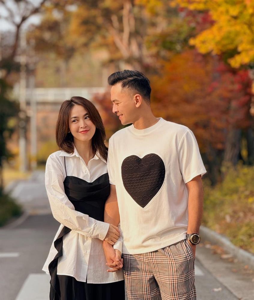 Chị đẹp Tú Vi trẻ như gái 20, viên mãn bên diễn viên Văn Anh-10