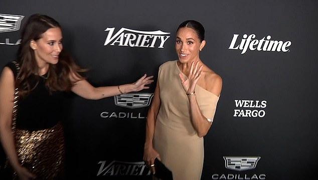 Meghan gặp tình huống gây lúng túng ở sự kiện hào nhoáng quy tụ nhiều sao lớn-1