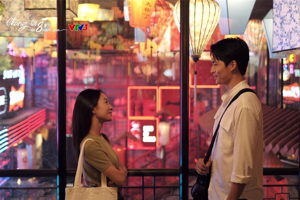 Cặp đôi chênh lệch chiều cao 31cm gây sốt trên phim giờ vàng VTV-3