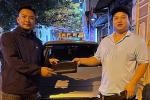 Chàng trai Hà Nội quên túi vàng trên taxi, vỡ òa nhận cái kết sau vài tiếng