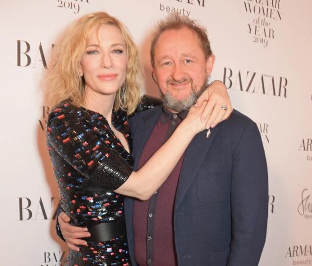 Bữa tối tồi tệ và chuyện tình viên mãn của cặp đôi nổi tiếng-2