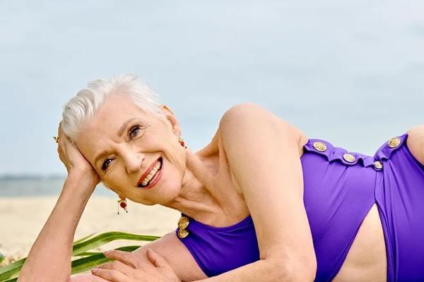 Không cao gầy, nữ người mẫu Hà Lan vẫn được săn đón bậc nhất hiện nay-5