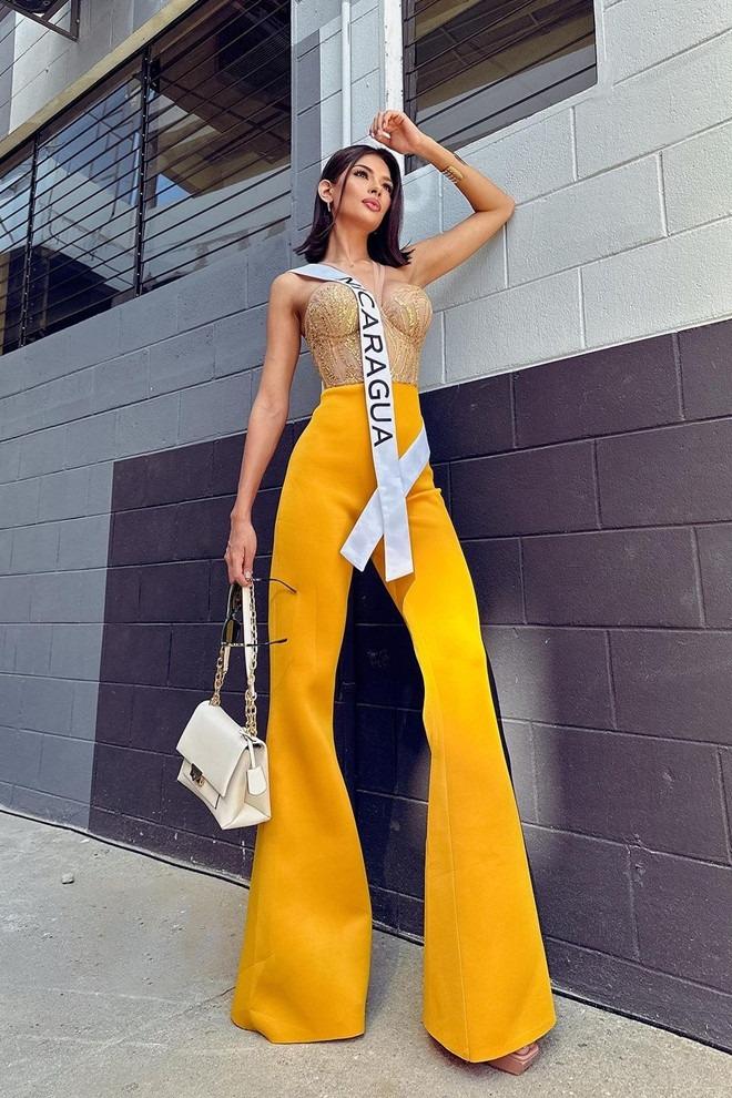 Vẻ đẹp nóng bỏng của tân Miss Universe 2023 cao 1m80-9