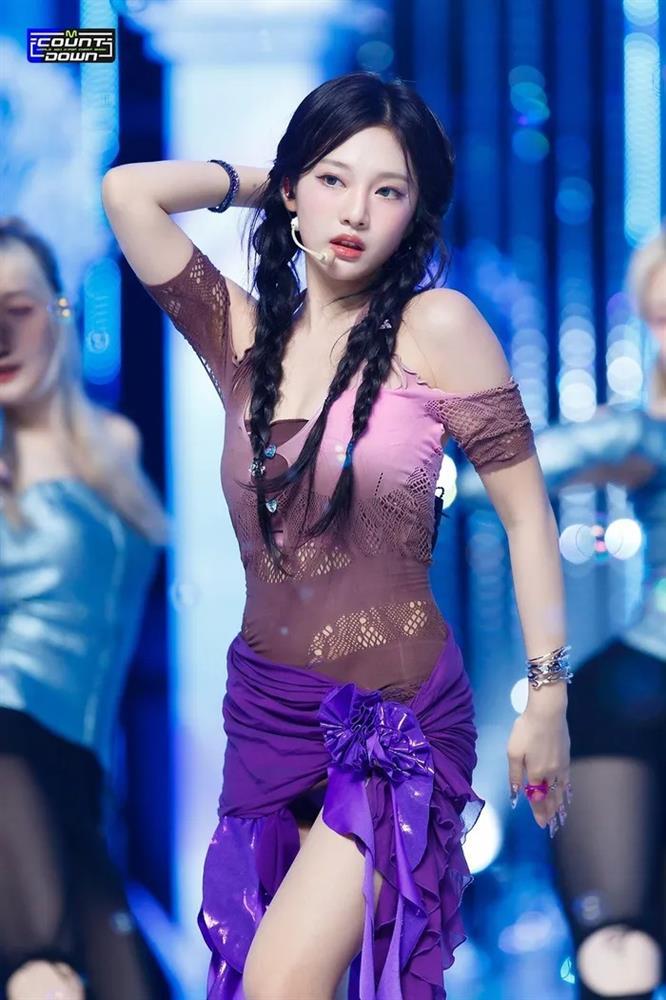 Nữ ca sĩ bị mù một bên mắt tạo cơn sốt-3