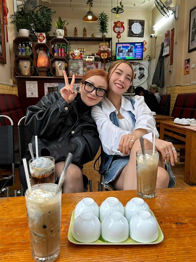 Chị em Yến Trang - Yến Nhi: Sắc vóc quyến rũ, độc thân tuổi U40-14