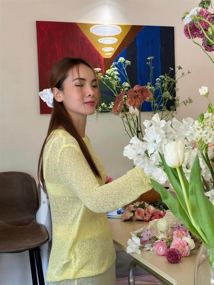 Chị em Yến Trang - Yến Nhi: Sắc vóc quyến rũ, độc thân tuổi U40-4