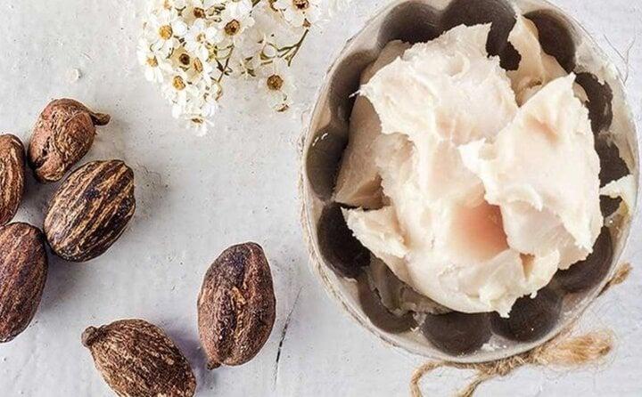 Có nên dùng bơ hạt mỡ cho da mặt?-1