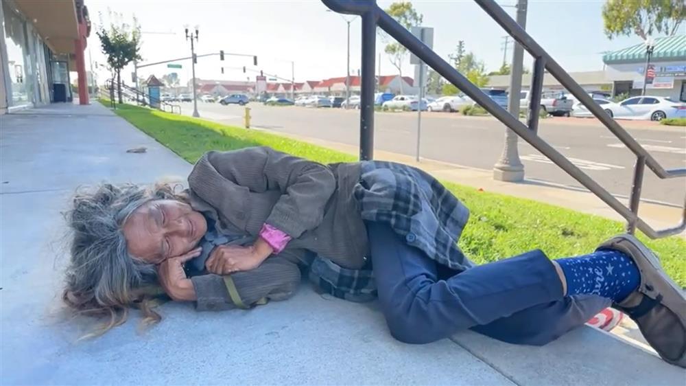 Rộ tin ca sĩ Kim Ngân qua đời vì tai nạn, NS Thúy Nga lên tiếng-2