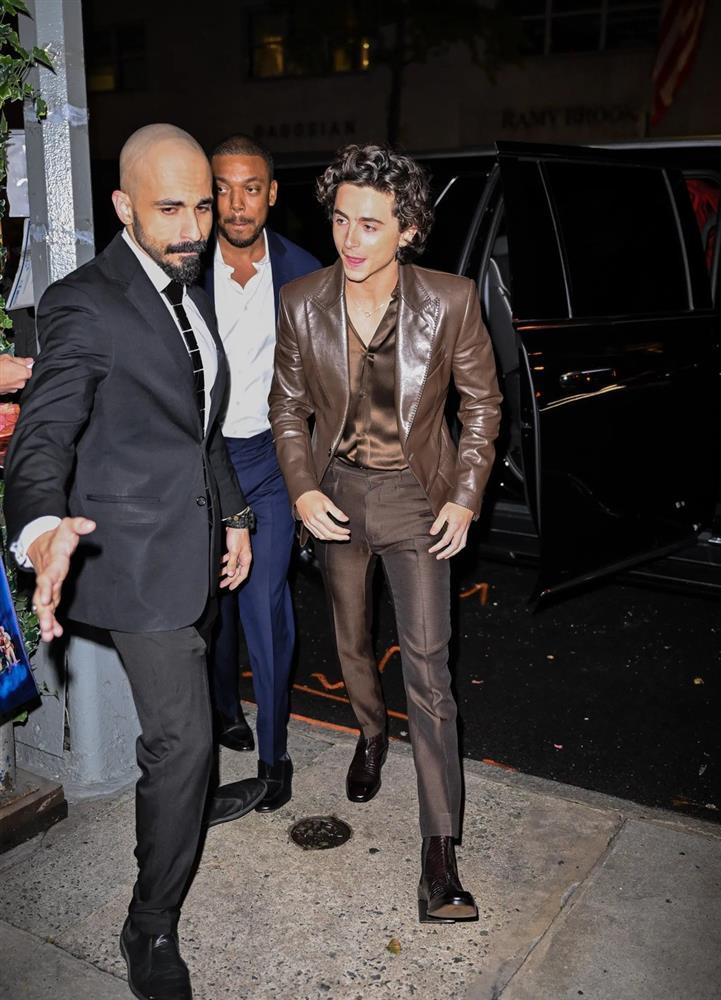 Gam màu nào đang được các tín đồ thời trang thế giới yêu thích?-1