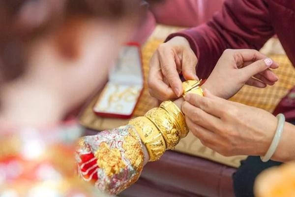 Bạn trai không chi 755 triệu đồng tiền thách cưới, cô gái có hành động tranh cãi-2